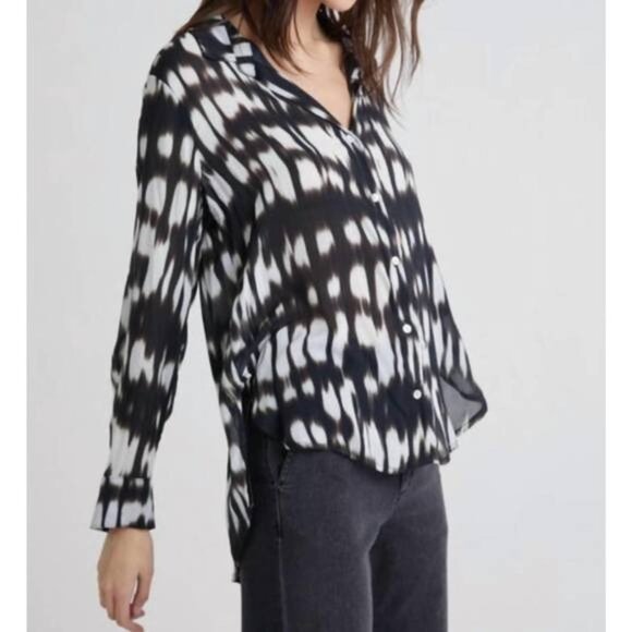Bella Dahl In Black & White Blurred Ikat Print Button Down Blouse Lightweight - Picture 3 of 13